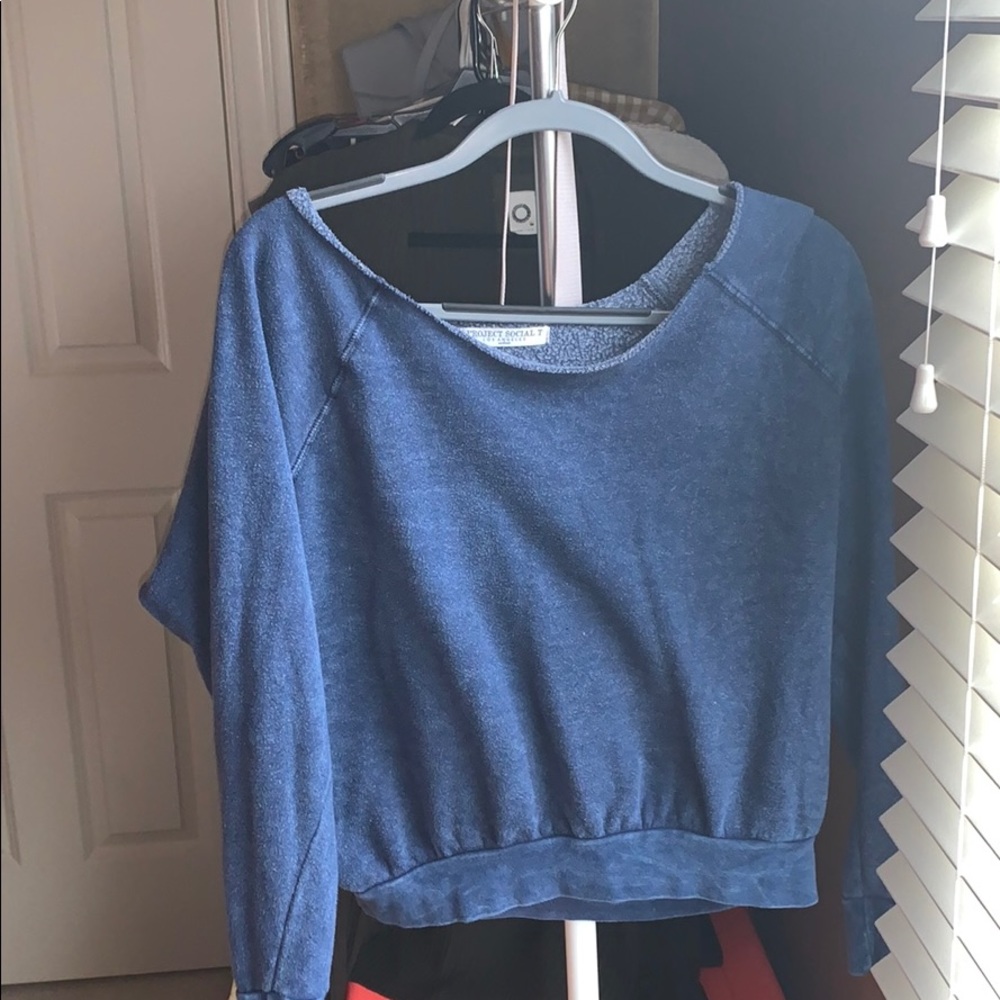 Project Social Tee crew neck Navy. Large.